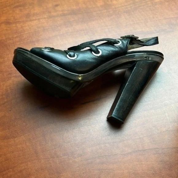 Michael Kors   Ladies shoe 8.5 M - Picture 5 of 16